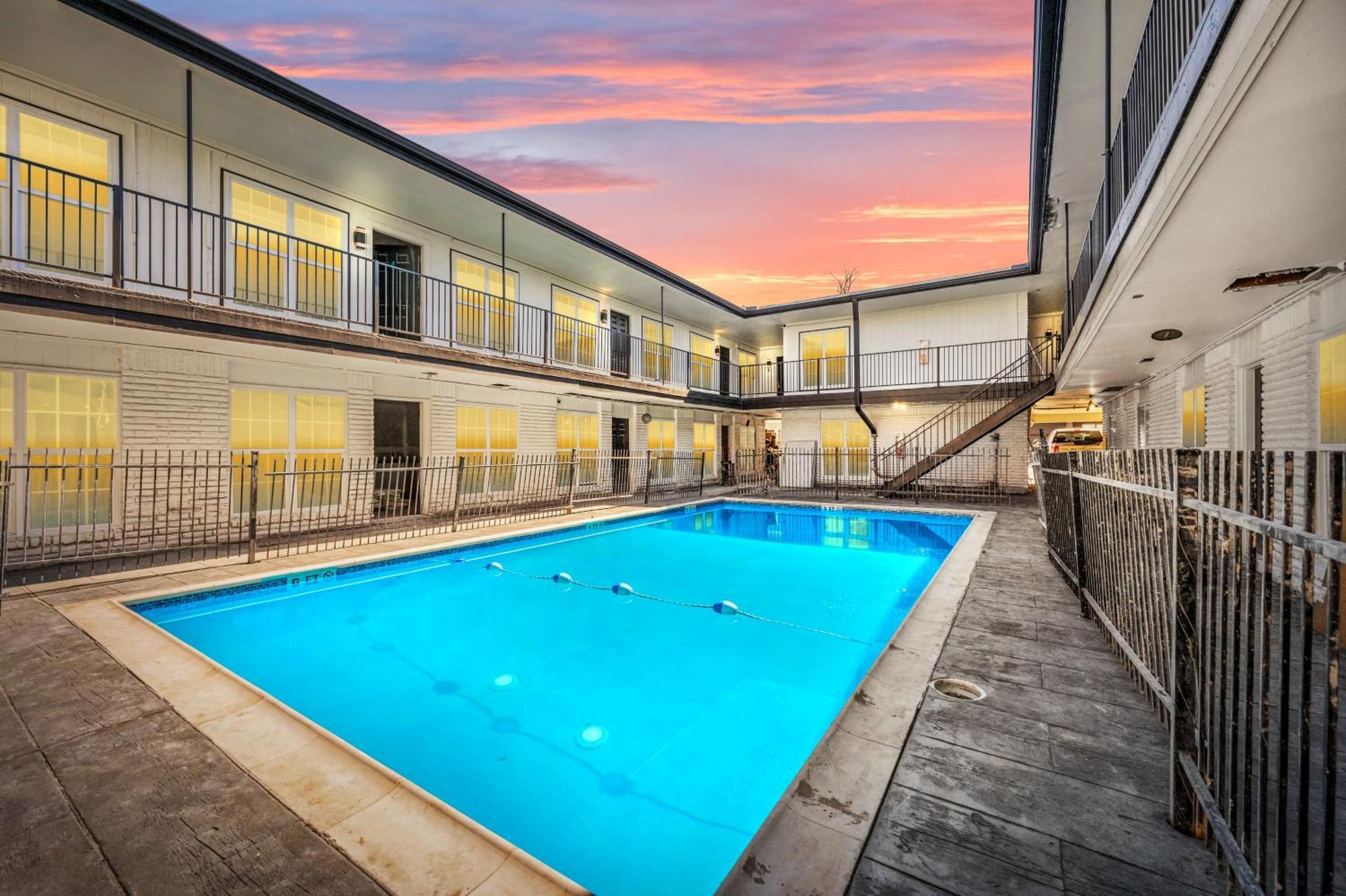 Comfortable 2Br Apt In Vibrant Houston Heights Exteriör bild