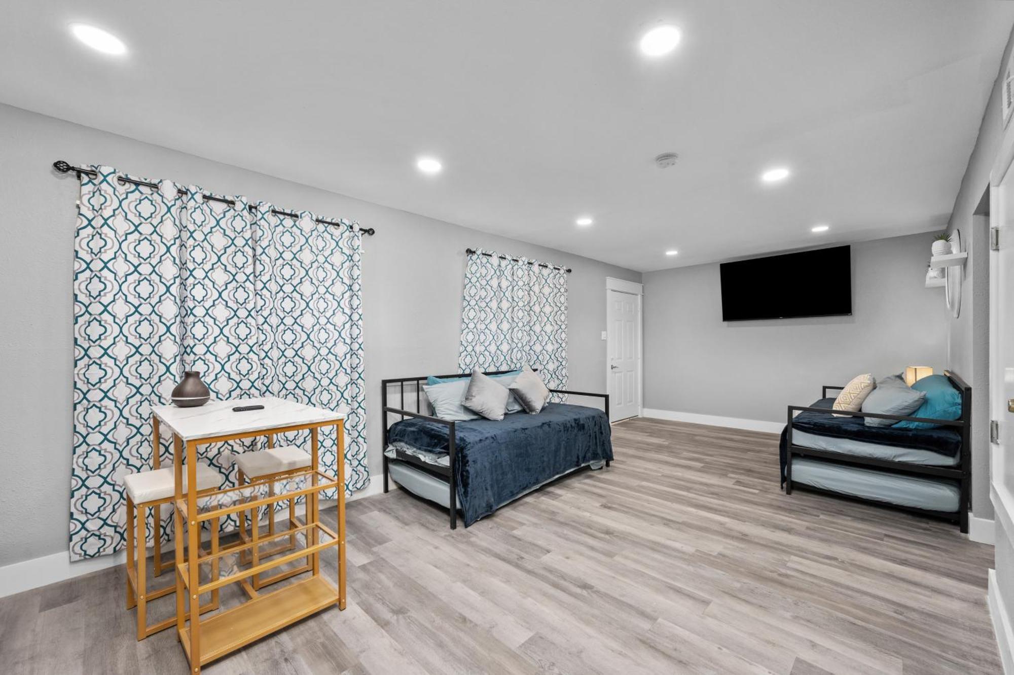 Comfortable 2Br Apt In Vibrant Houston Heights Exteriör bild